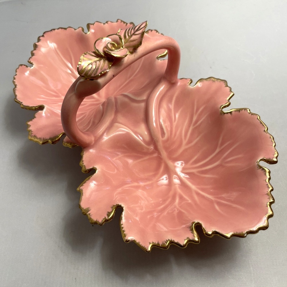 Vintage Holland Mold Cabbage Leaf Pink Gold 9.75" Divided Dish CHIPPED‎